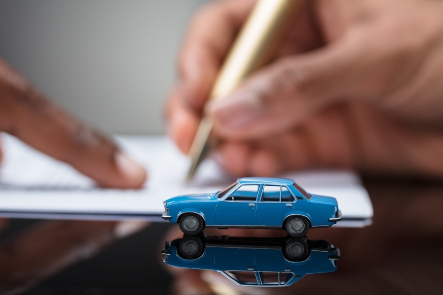 Is It Better To Buy Or Lease A Car? The Pros And The Cons